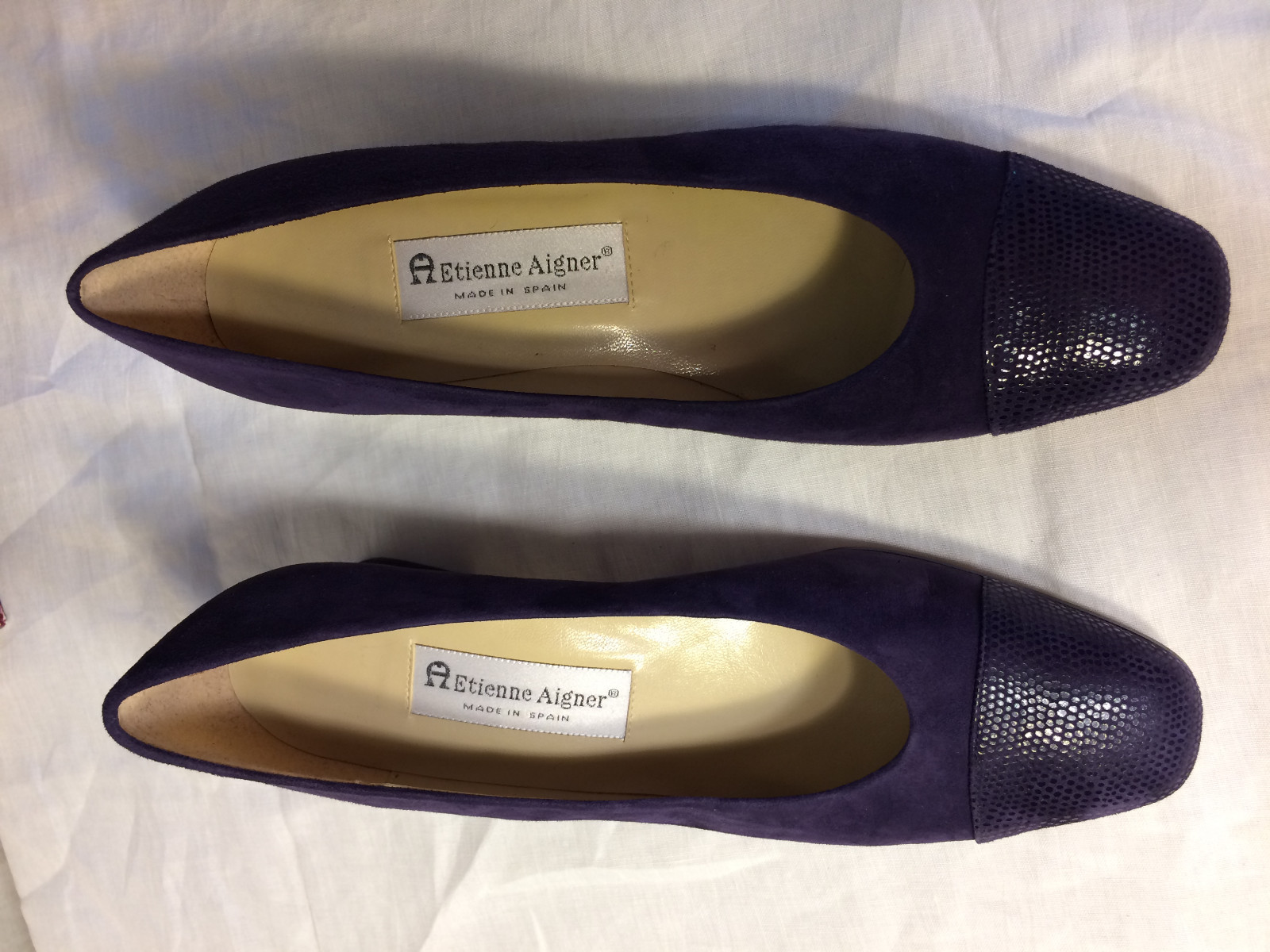 Etienne Aigner Size 9 Narrow Purple Suede Pumps 1.75″ Heel Cap Toe Spain