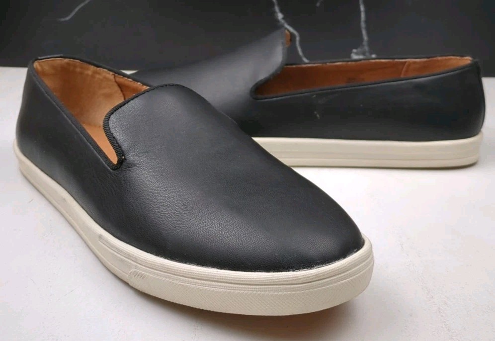 Style & Co. Women’s Pennyy Casual and Fashion Sneakers Black, 9.5, Medium (B,M)