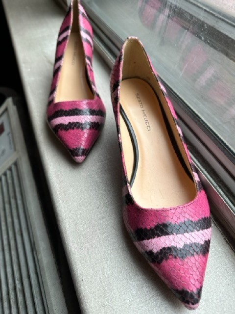 Sesto Meucci Pink Python Snake Print Kitten Heel Pump Sz 7B Italy Vero Cuoio Lea