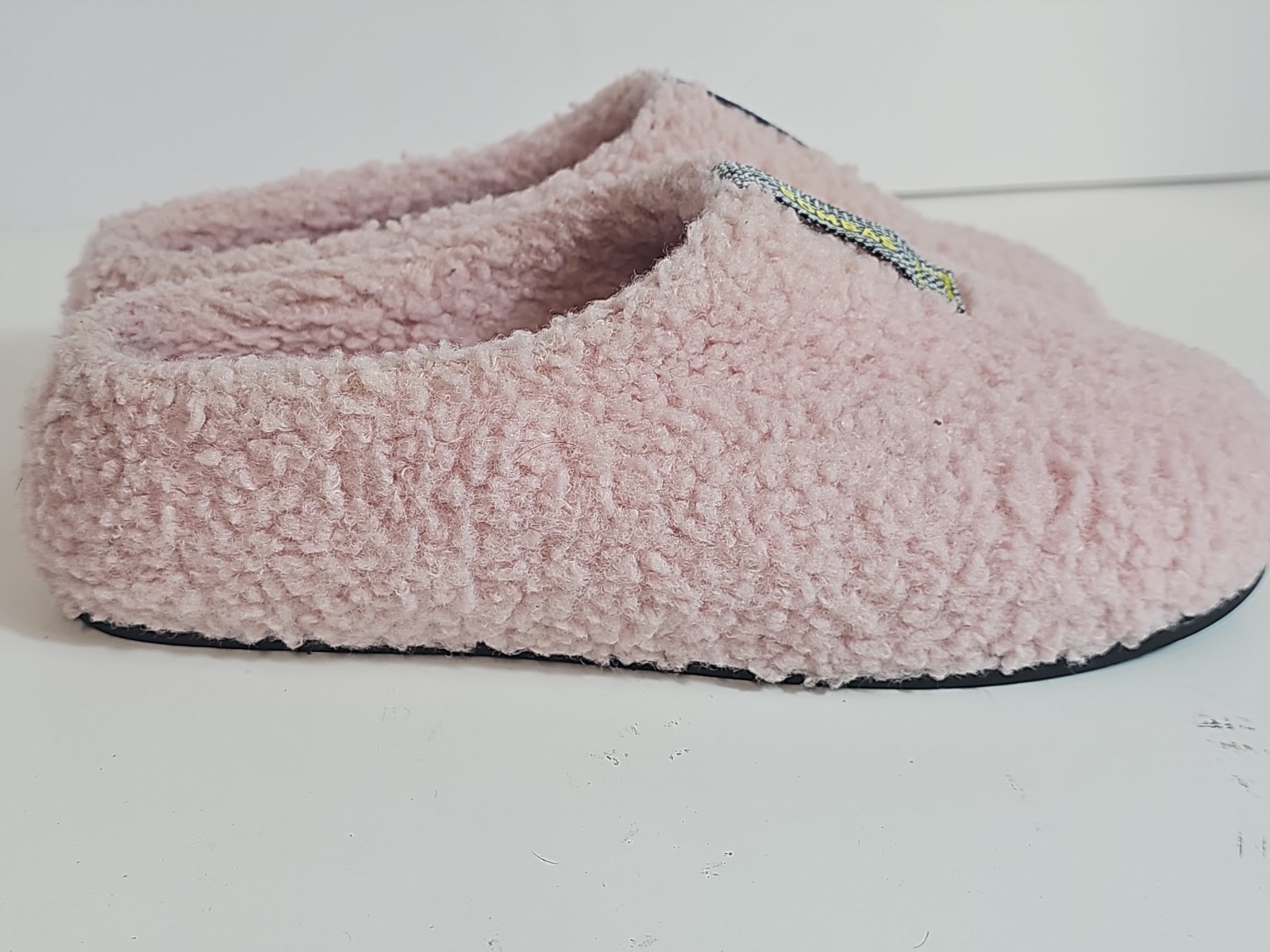 Bombas Woman’s Size 7″ Sunday Slipper Faux Sherpa Slipper Plush Foam Footbed