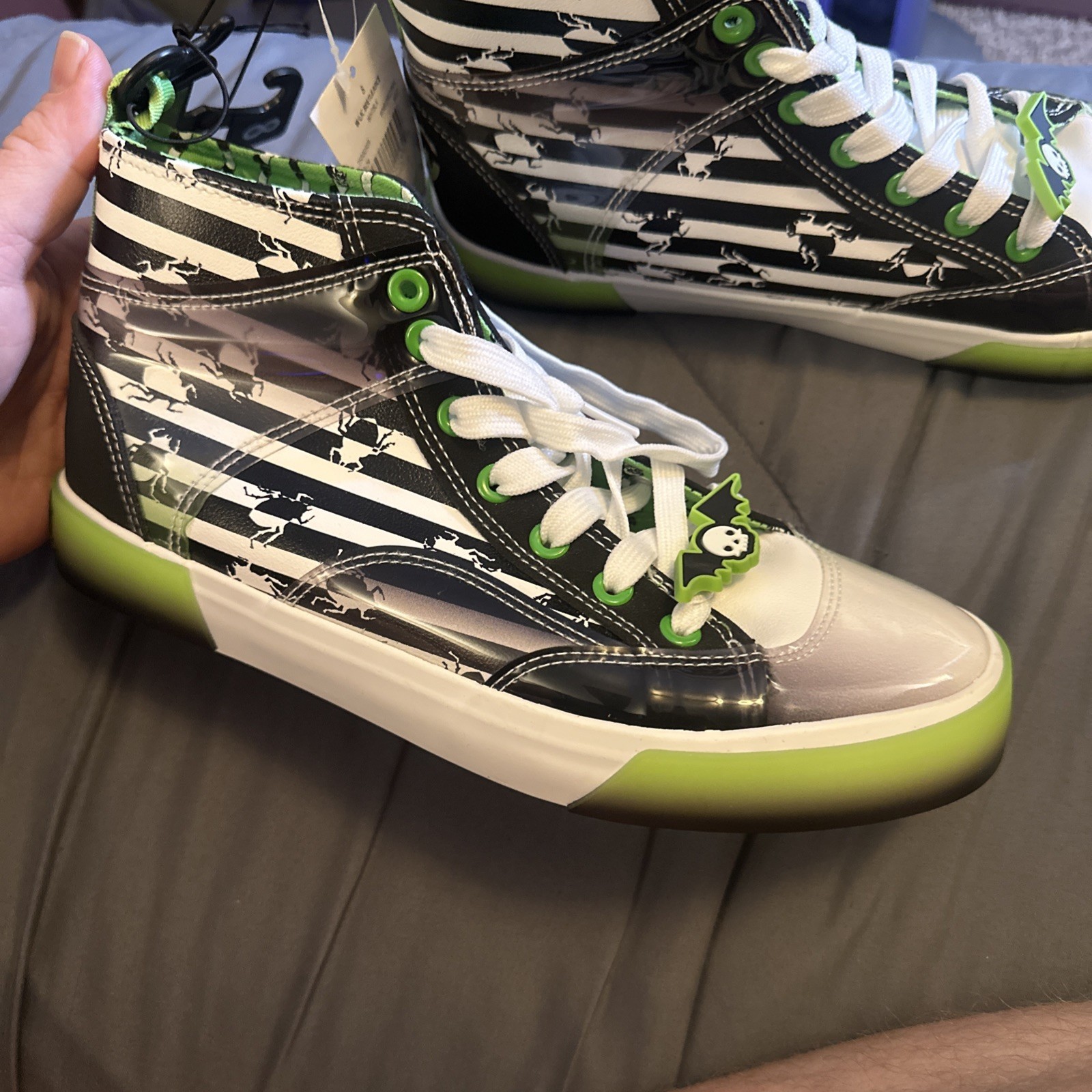Beetlejuice Glow-In-The Dark Shoes Womens Size 8 High-top Sneakers View Last Pic