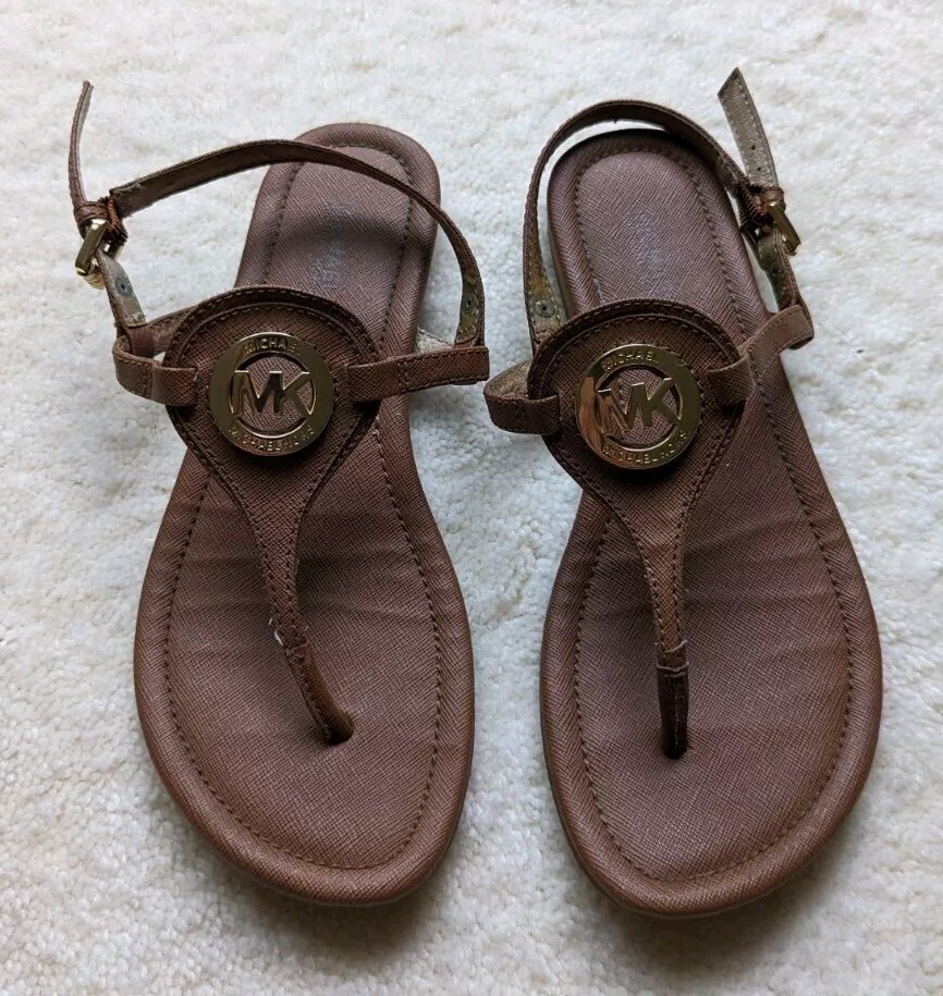 Michael Kors • MK Plate Flat Thong Sandals •brown • Size 6