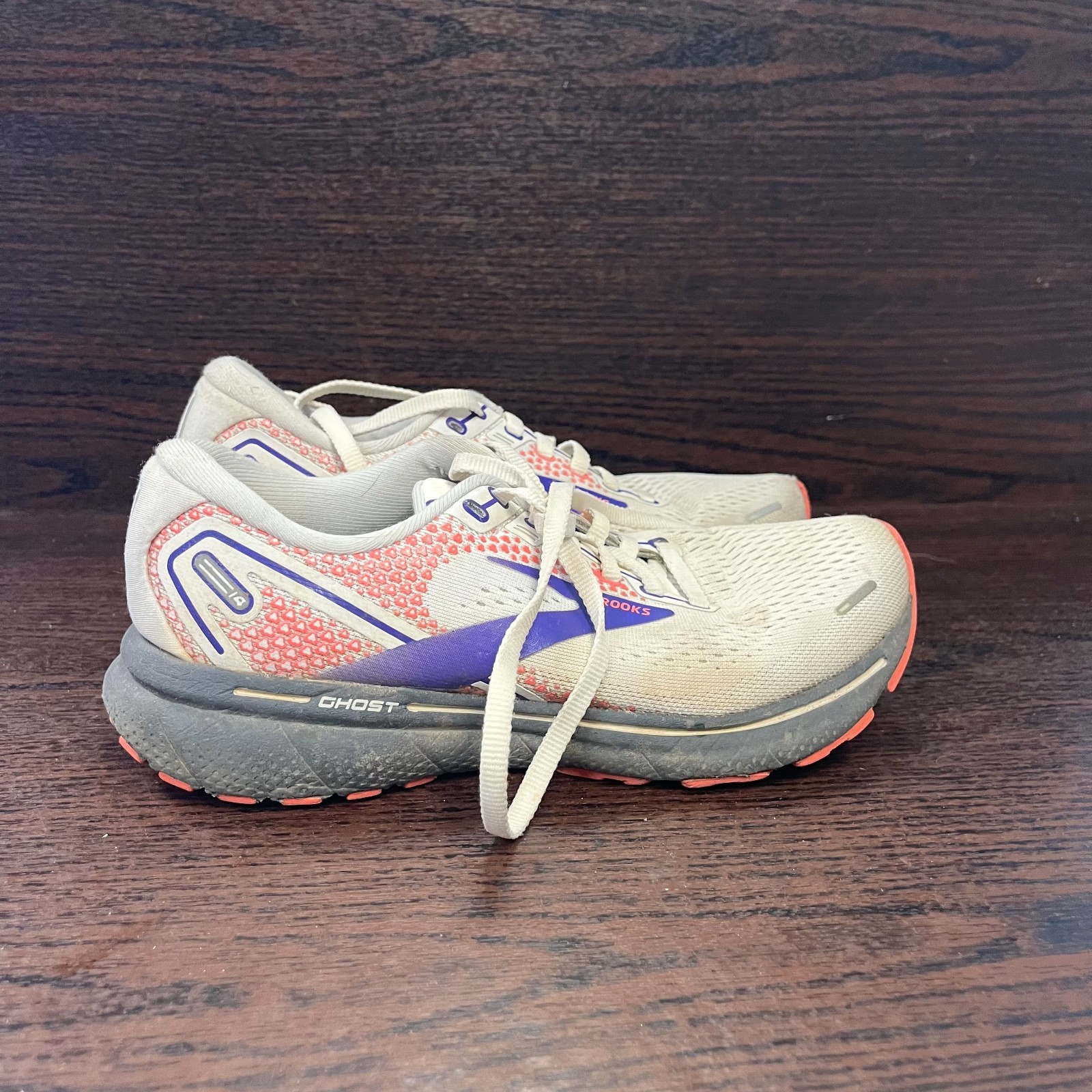 Brooks Ghost 14 Women’s Running Shoes Size 6.5 White Athletic 120356 1B 192