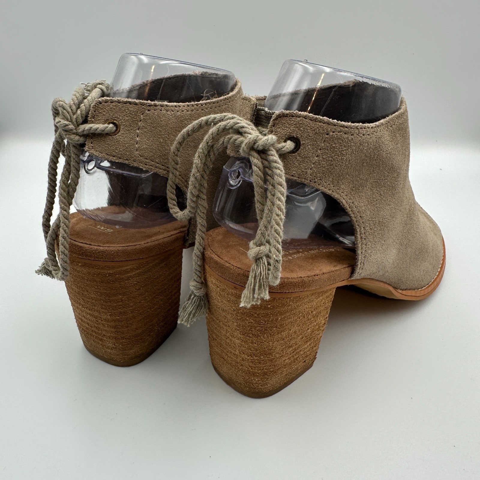 New TOMS Majorca Peep Toe Booties 9 Taupe Suede Block Heel Boho Festival Sandals