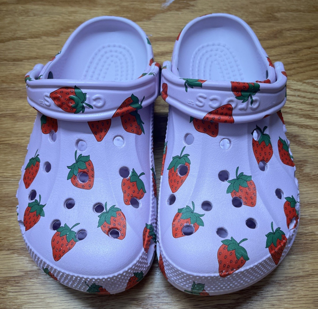 ADULT UNISEX CROCS BAYA SEASONAL CLOG. WATER-FRIENDLY SANDALS.SZ M 10/W12