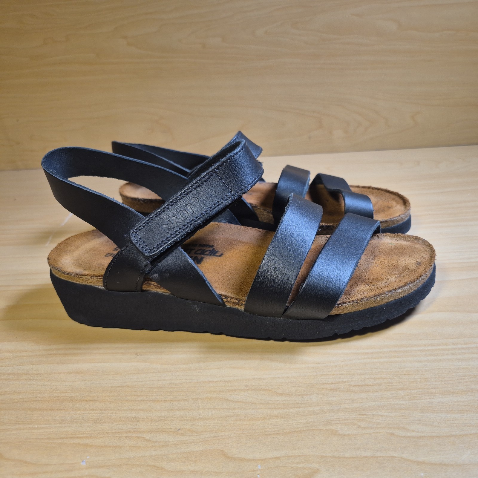 Naot Kayla Black Leather Strap Sandals SZ 36 or U.S SZ 5 5.5