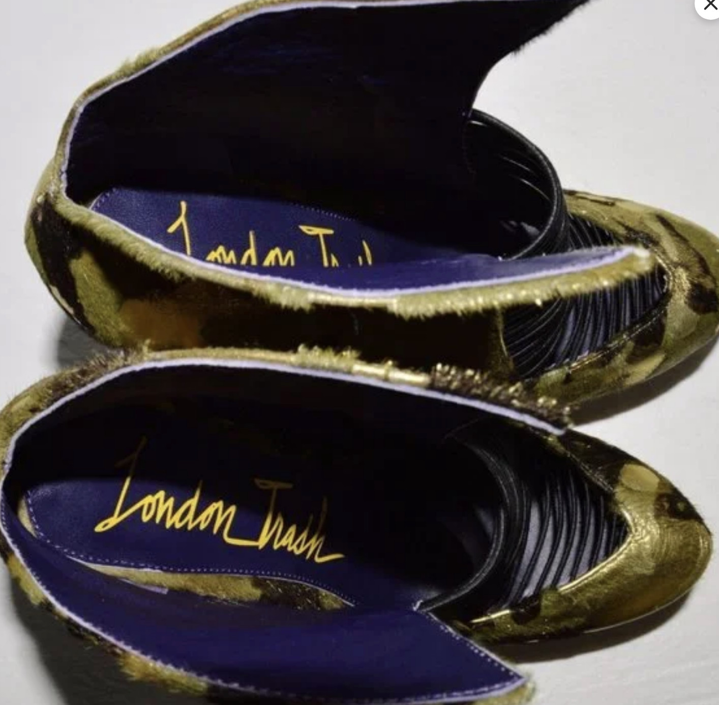 LONDON TRASH CRIME CAMO NEW $229 8.5 GREEN GOLD LEATHER 6″ HEEL PLATFORM PUMPS