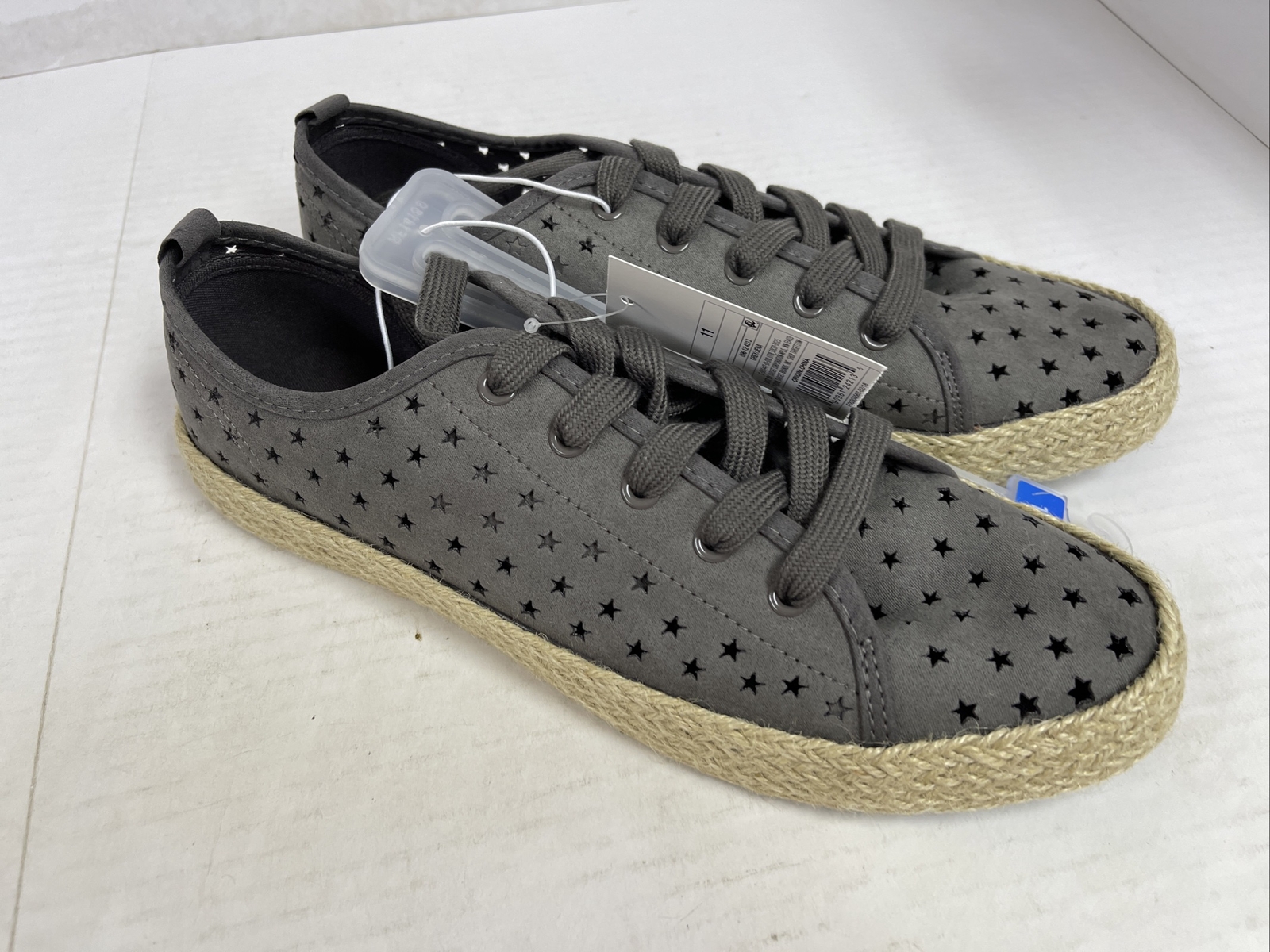 Universal Threads Womens Size 11 Gray Jena Espadrille Star Cut-Outs Sneakers