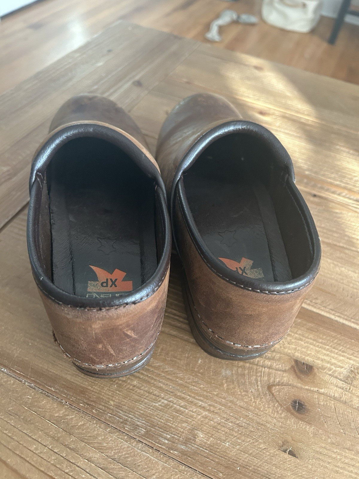 Dansko XP Brown Leather Women’s Comfort Slip Resistant Clogs Casual Workwear
