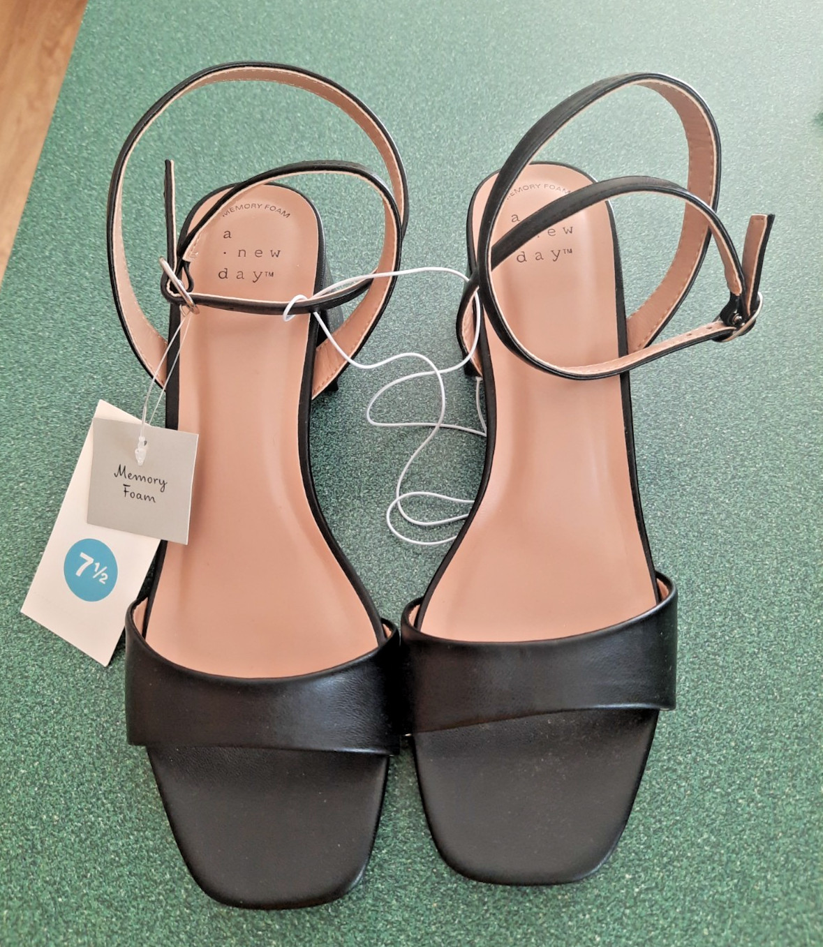 A NEW DAY WOMENS HIGH HEEL DRESS SHOES BRAND NEW WITH TAGS SIZE 7.5 FOOTWEAR