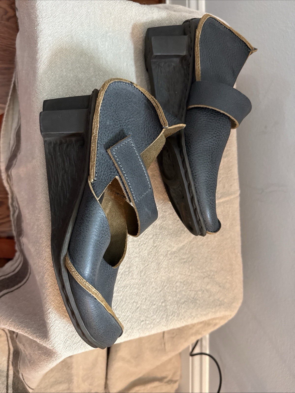 Trippen Glance Wedge Pump Black Leather Ankle Strap Handmade Germany Size 39/8