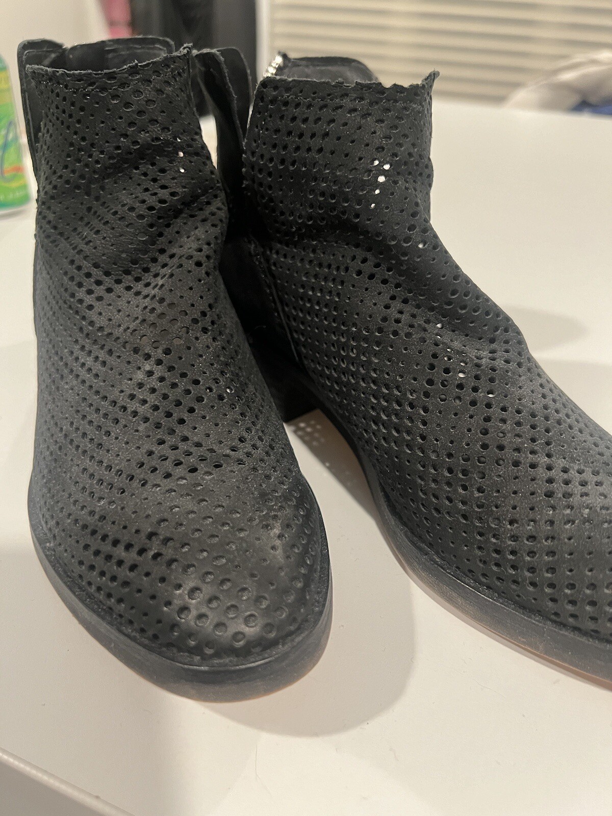 Dolce Vita Sher Perforated Bootie Laser Cut Back Zip Black Suede 7.5