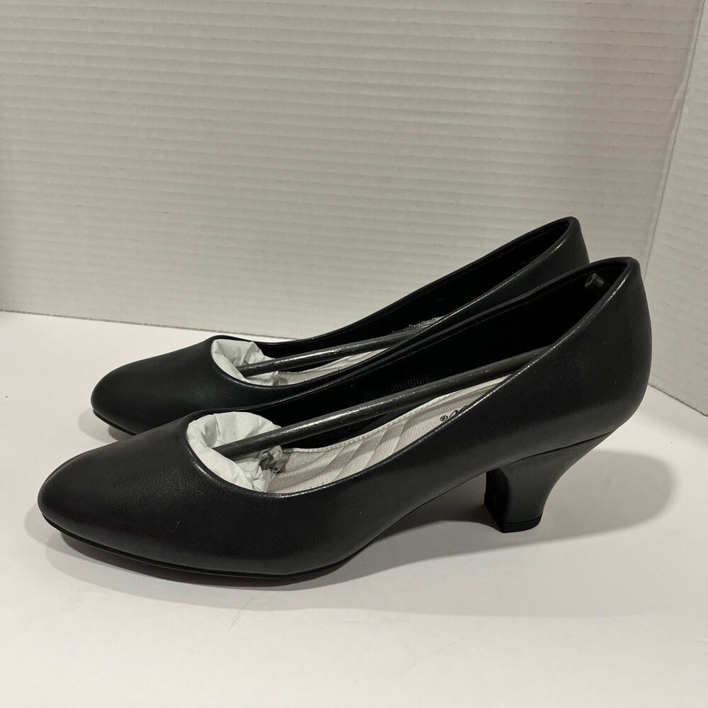 Easy Street Womens Fabulous Cone Heel Pumps. 9N