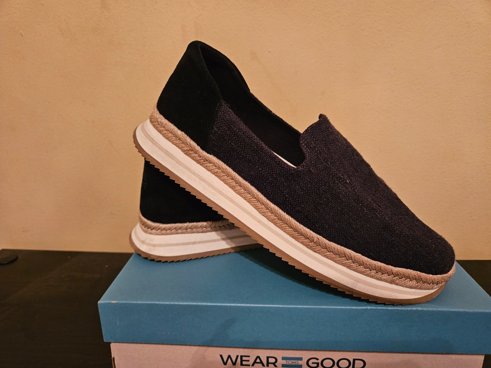 Toms shoes for women size 12