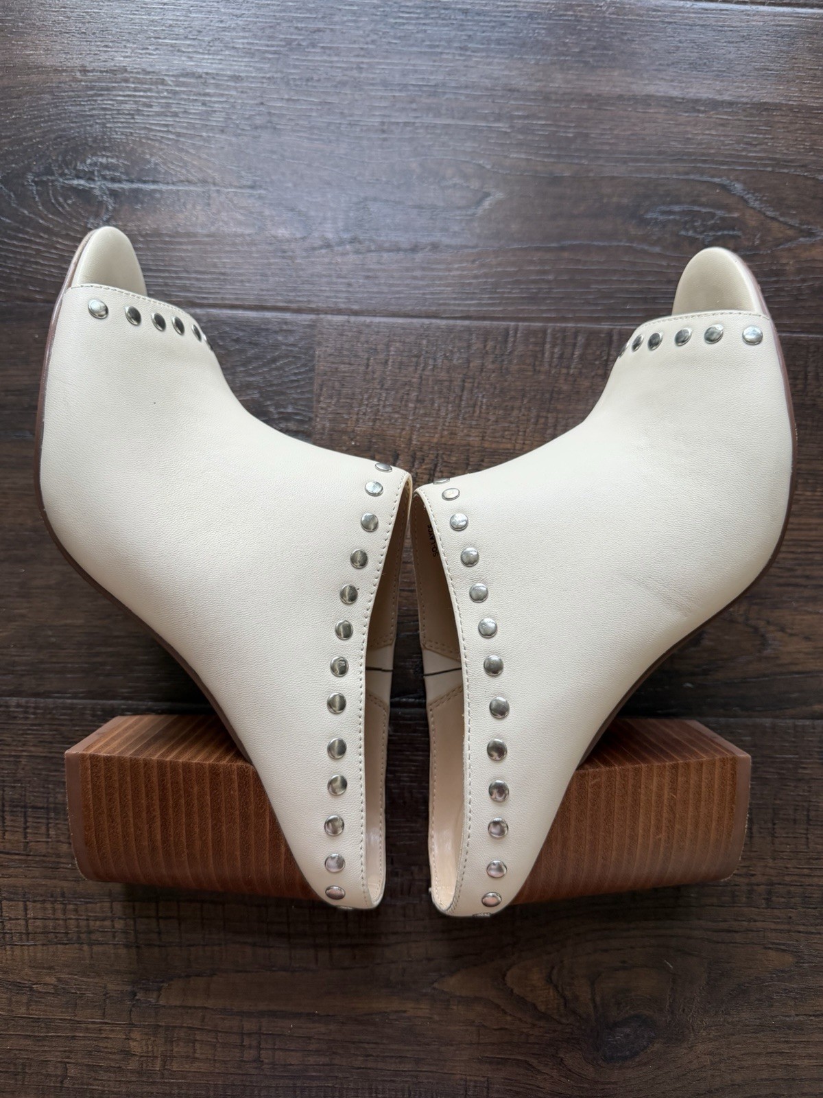 Sole society Cream/off White Leather Heeled Open Toe Shoe Sandal- Silver Studded