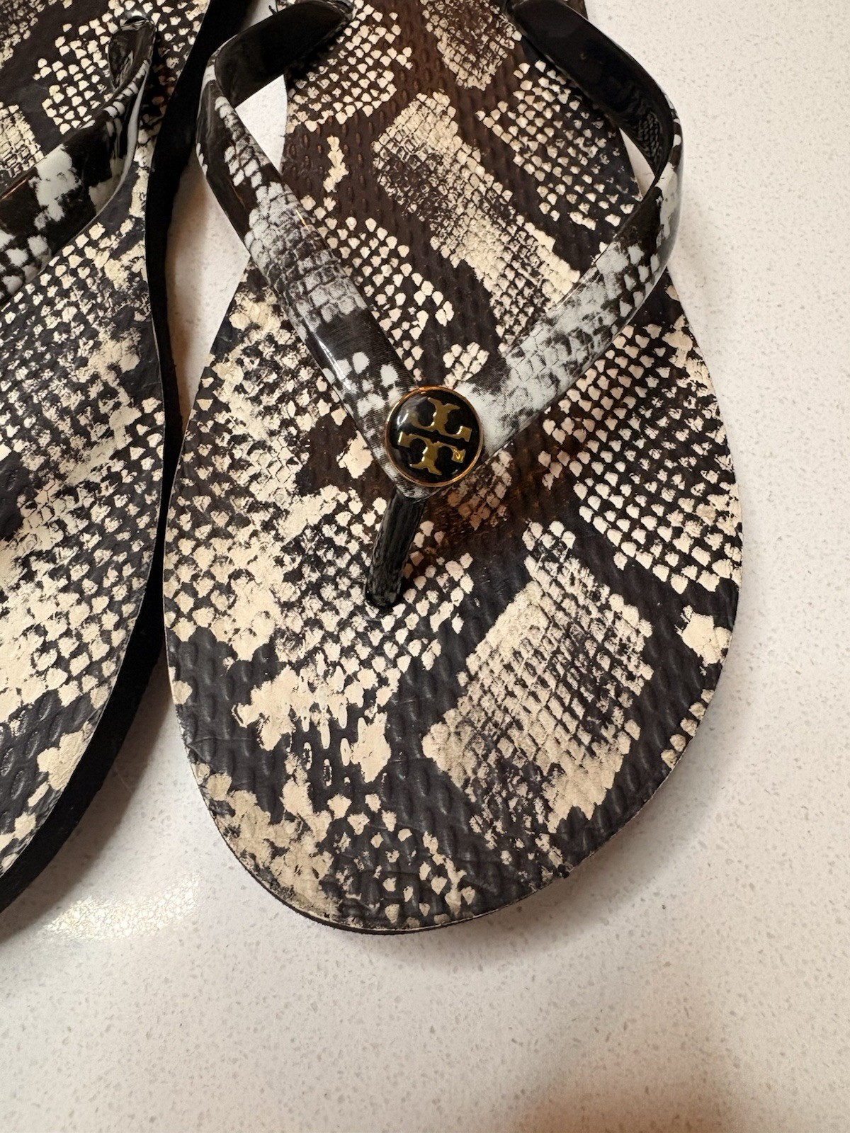 Tory Burch Thin Flip Flops Enamel Logo PVC/EVA Roccia Snake Size 9