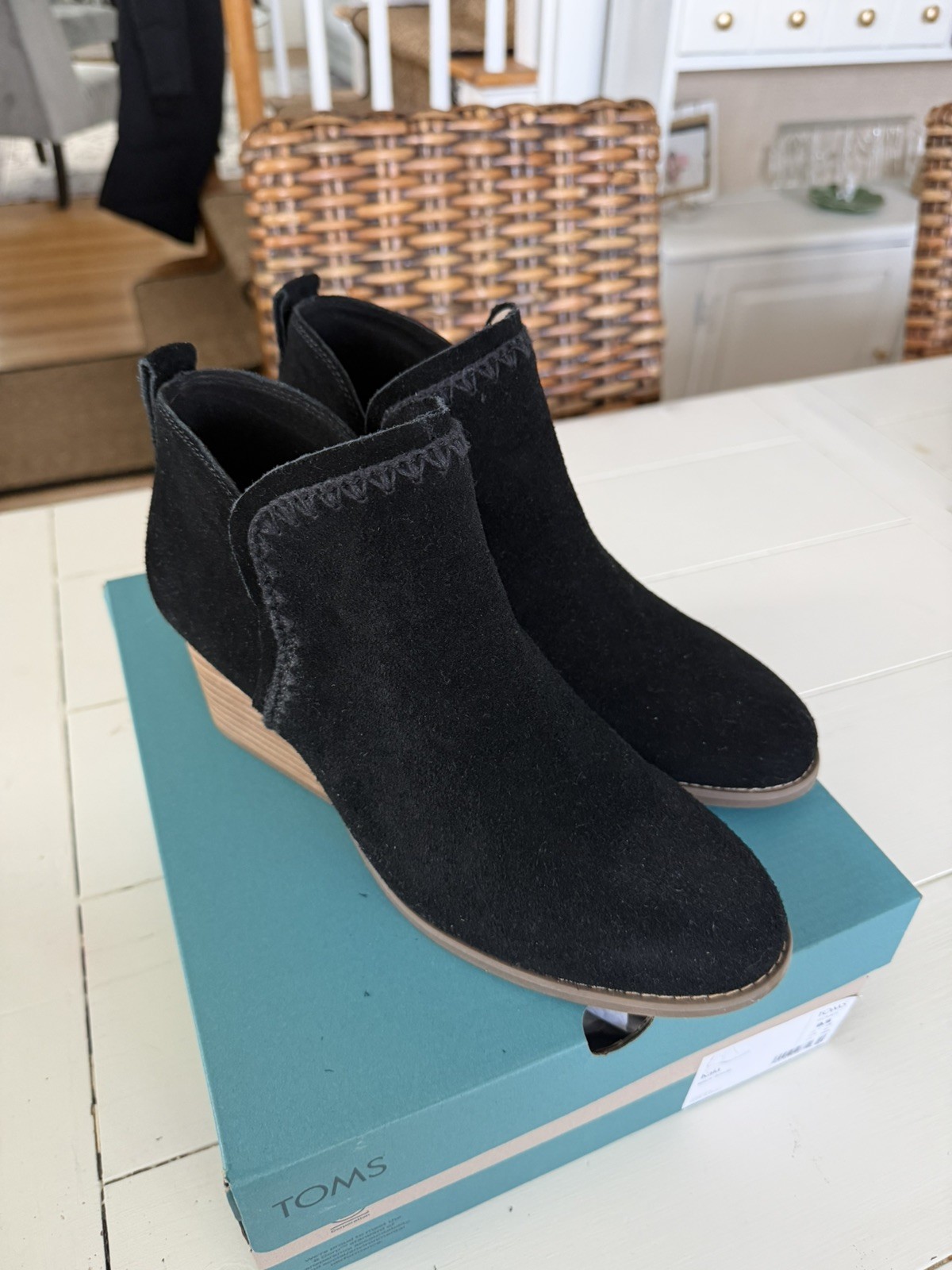 New Toms Kaia Suede Wedge Booties Black Suede 9.5