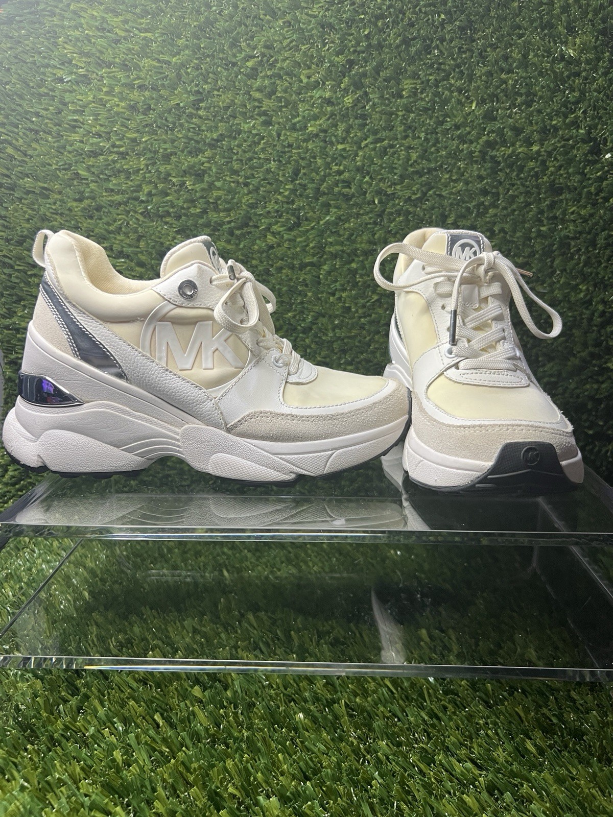 Michael Kors SG19F Mickey Trainer Size 6.5M White/Silver/Cream