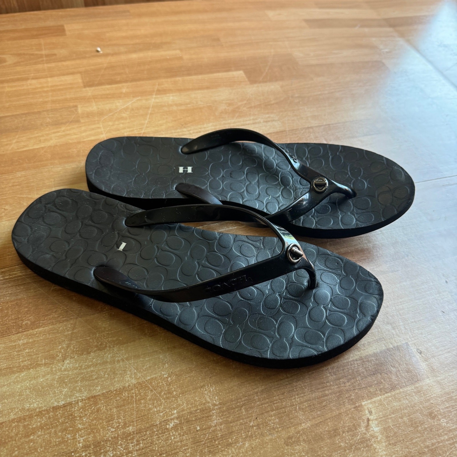 Coach Abbigail Black Turnlock Signature Rubber Flip Flop Thong Sandals