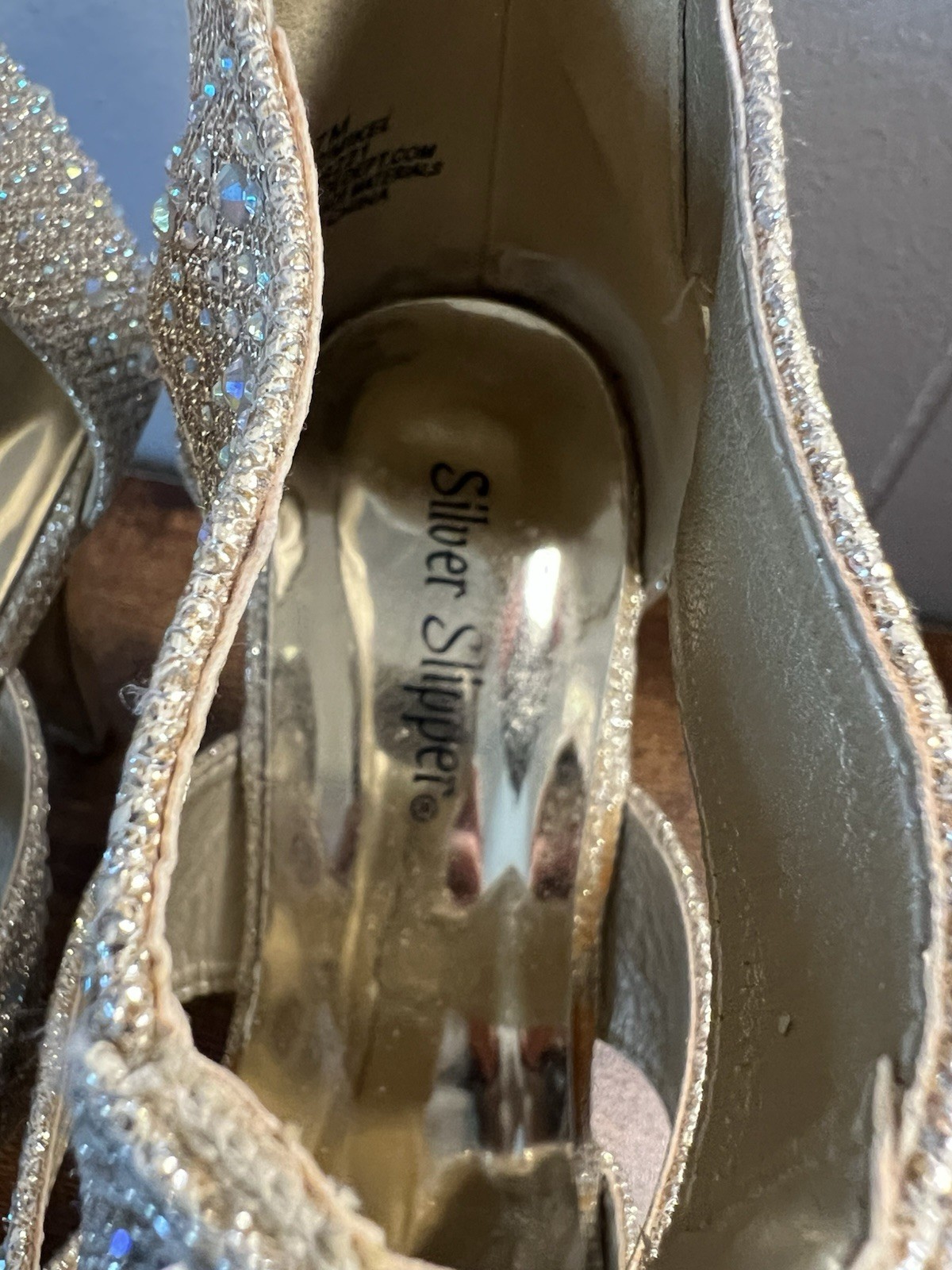 EUC Party, Coctail, Wedding, SILVER SLIPPERS Elegant Strappy Heels, Size 7