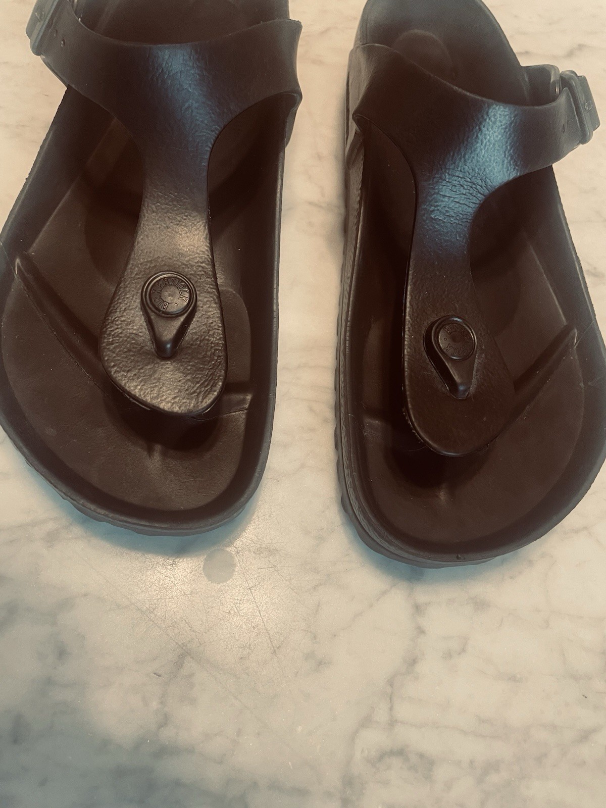 Birkenstock Women’s 40 Size 9 Gizeh EVA Women’s Sandals Black Rubber Sandals EUC