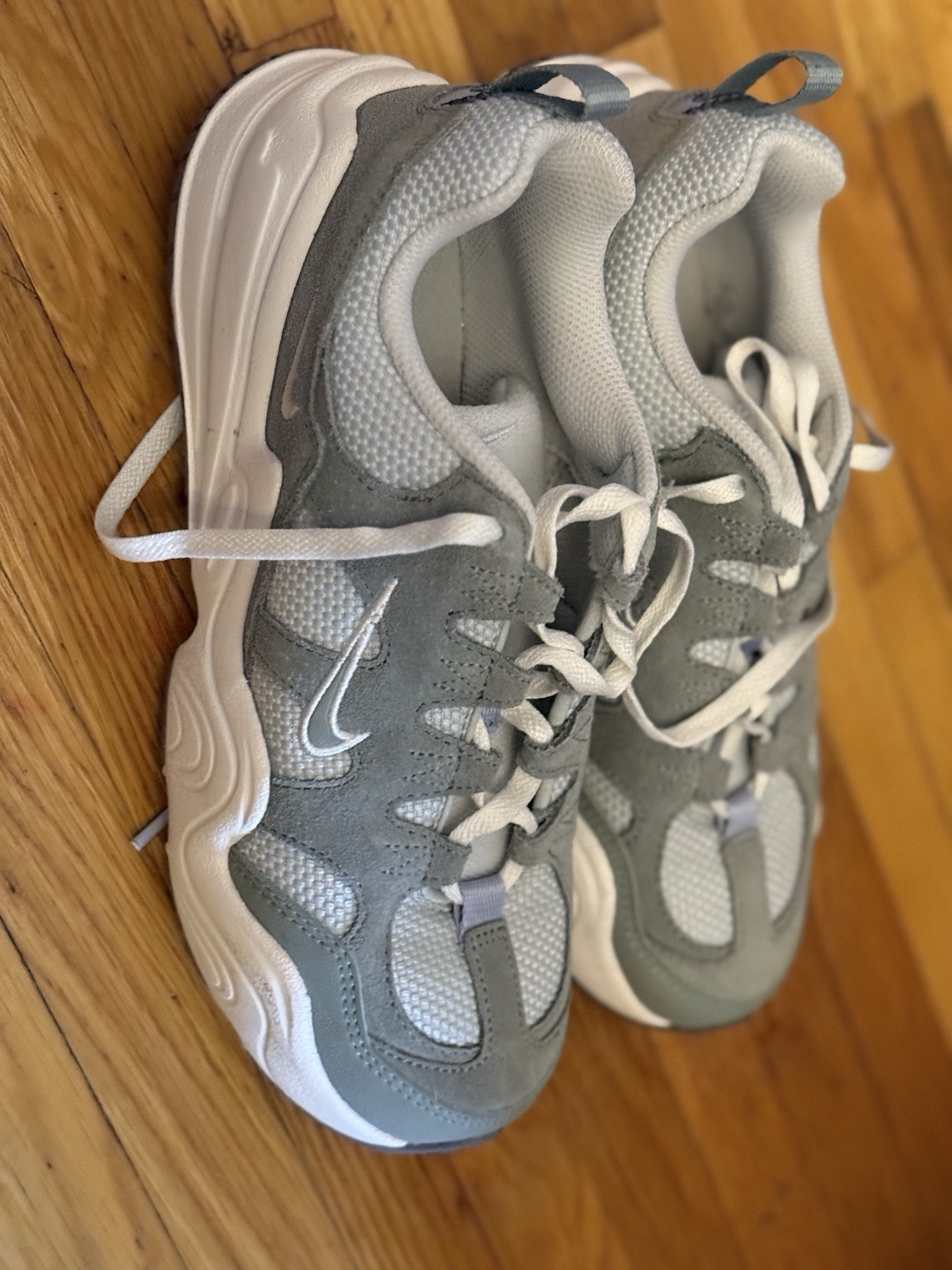 Nike Tech Hera Sneakers Mica Green And Silver Size 6.5