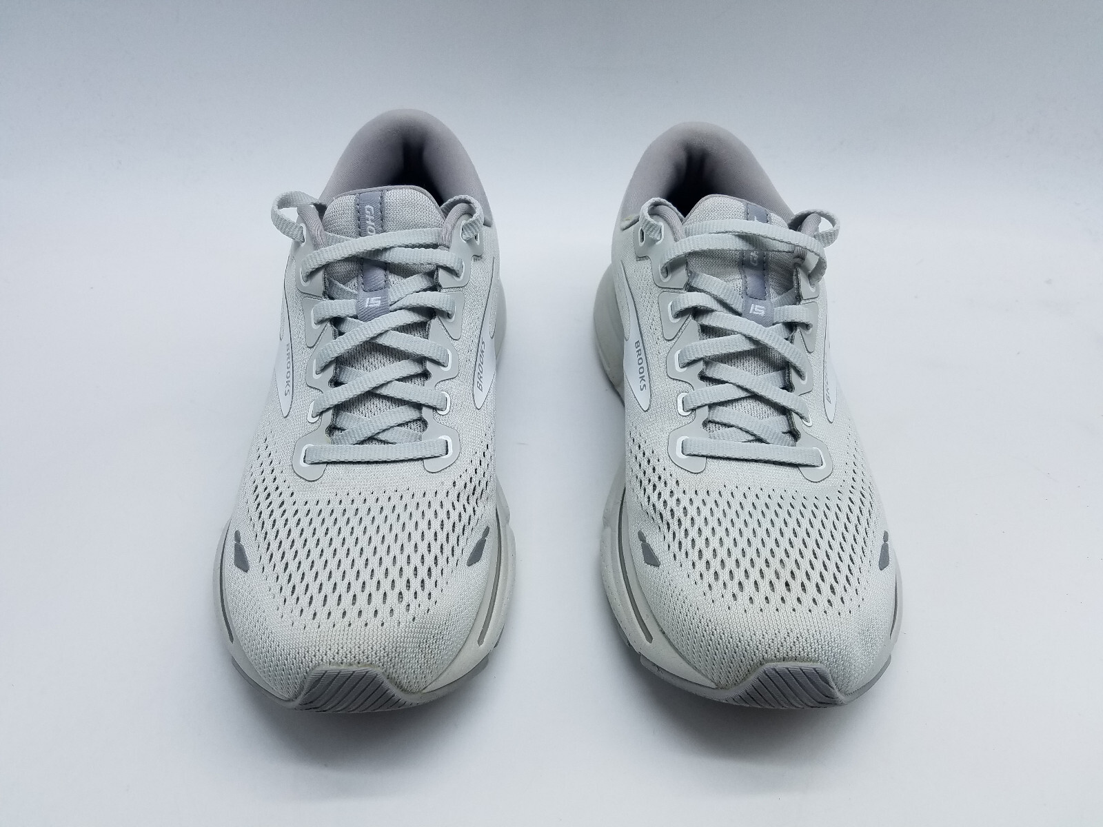 Brooks Ghost 15 Women’s Size 9 B (Medium) Running Shoes Gray *See description