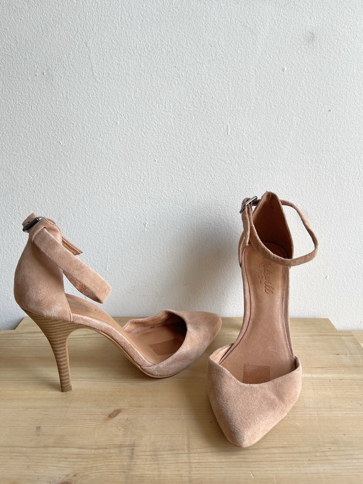 Madewell pink blush nude suede leather pointed toe heels ankle strap pumps sz 7
