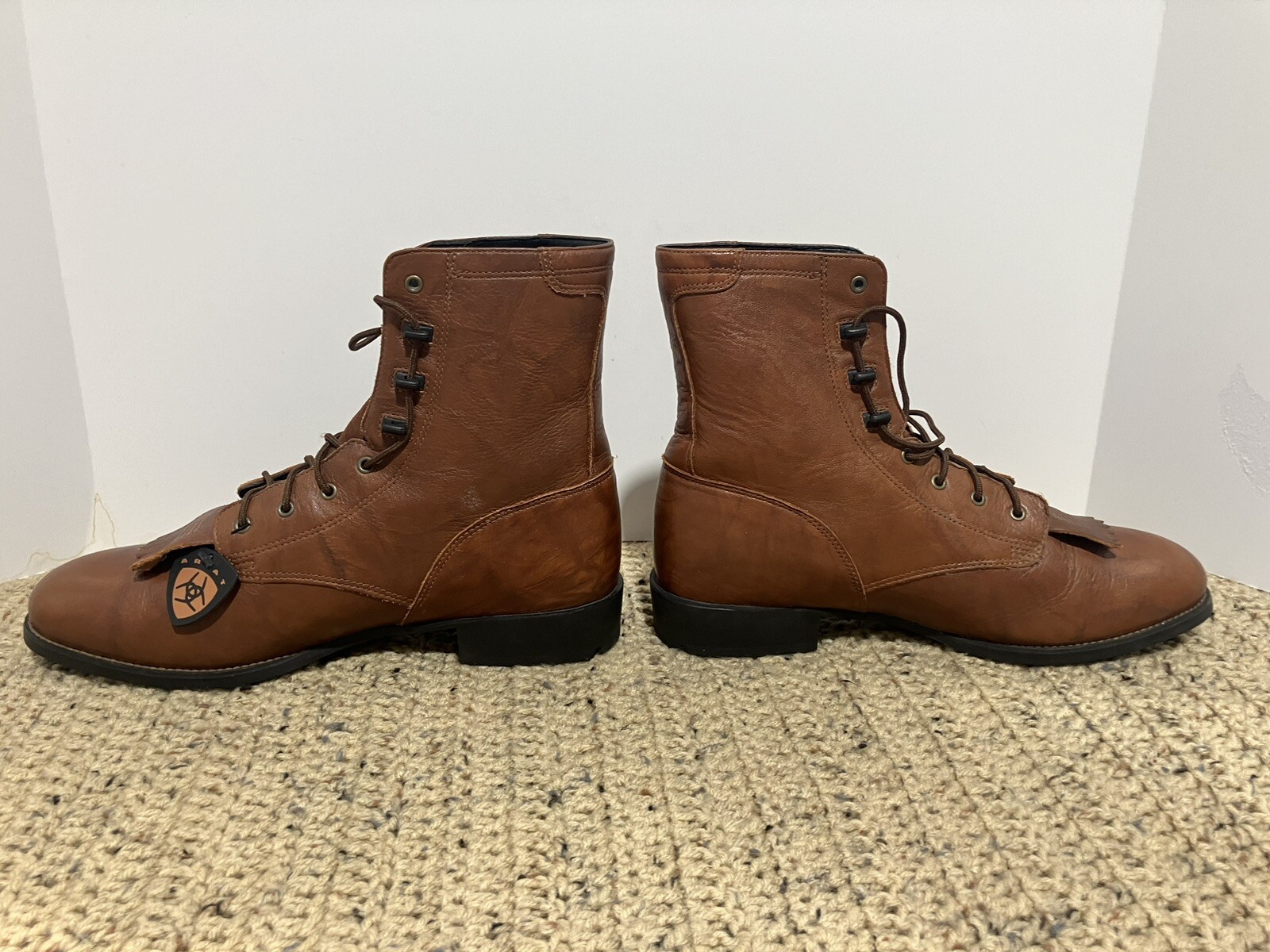 Pair ARIAT Heritage Style 33503 Women’s Leather Boots. New In Box.