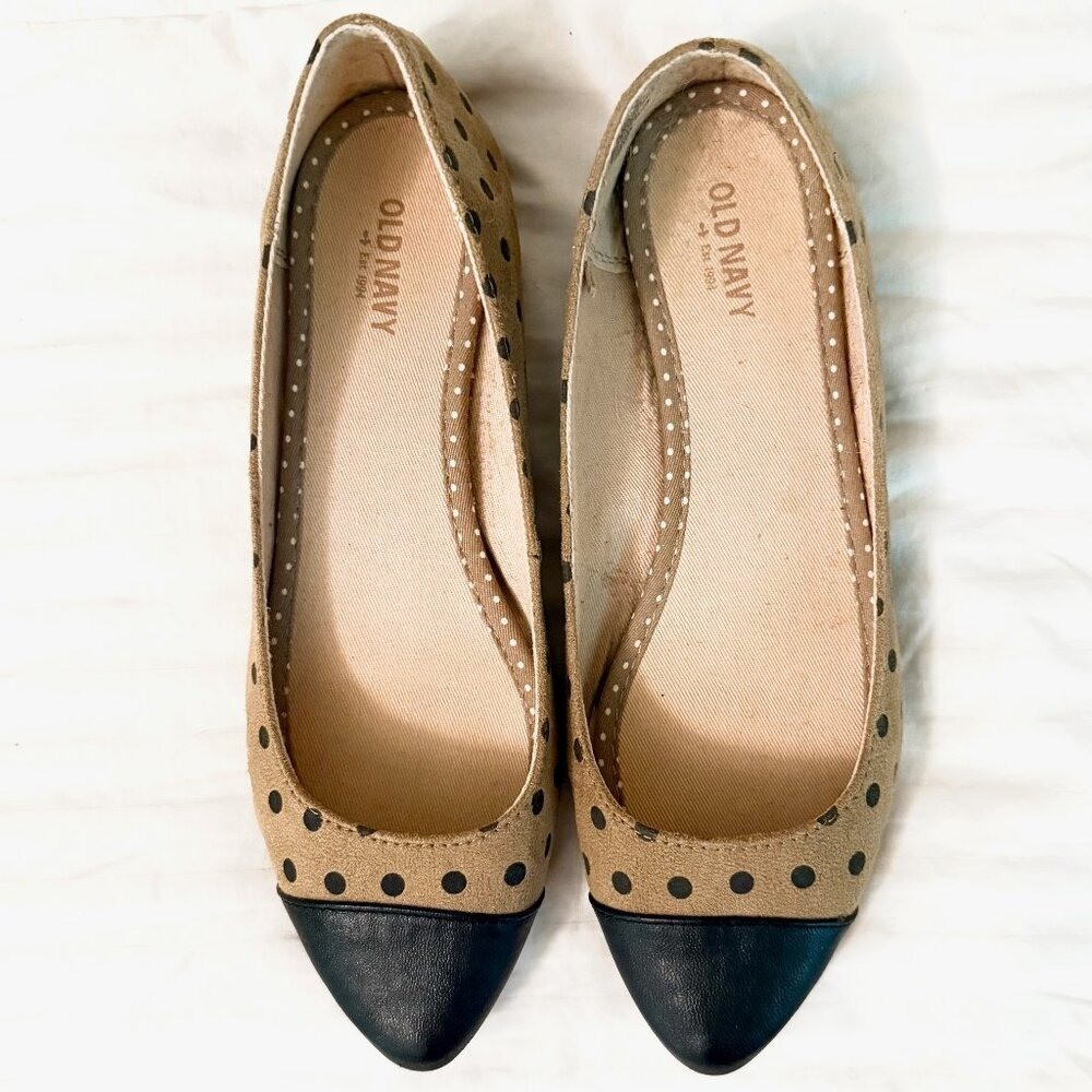 Old Navy Cap Toe Flats Camel with Black Polka Dots Size 8 Casual Workwear