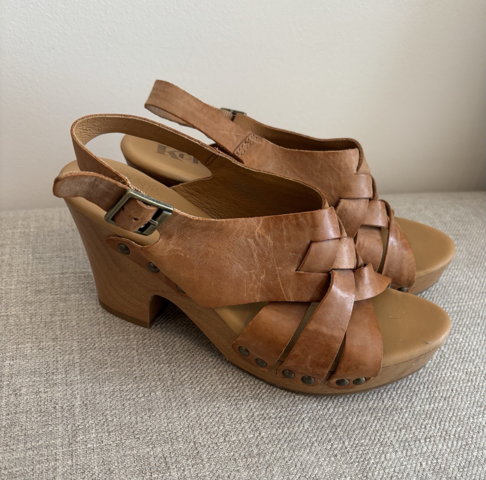 Korks Platform Sandals Womens Size 7M Tan Leather Berengo 3.25″ Wood Heel