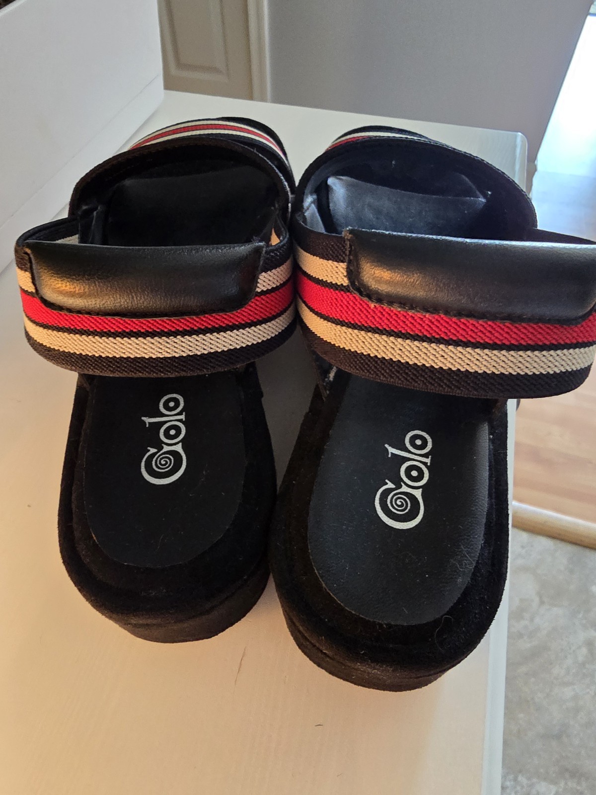 Golo Baird Elastic Strap Platform Sandal Sz 9 Black Red White Chunky Striped