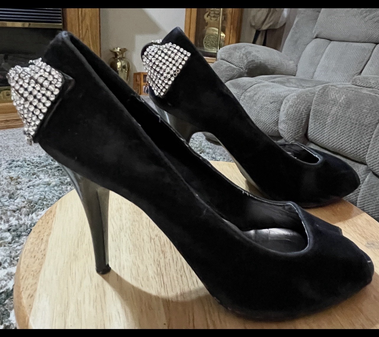 Anne Michelle Heels Y2K 7 Vintage Velvet Rhinestone Bow Black Womens Glam Pumps