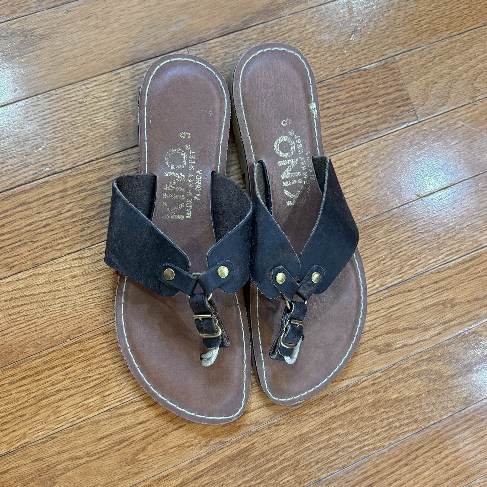 KINO Key West Womens 9 Australiano Leather Thongs Flop Flops Sandals Made In USA