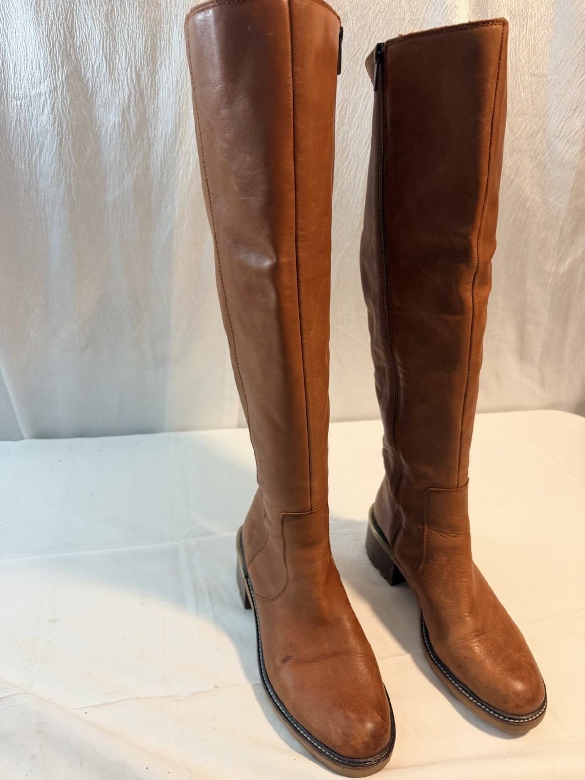 Vince Camuto VC-Kensile Women’s Brown Leather Knee High Zip Riding Boots US 9