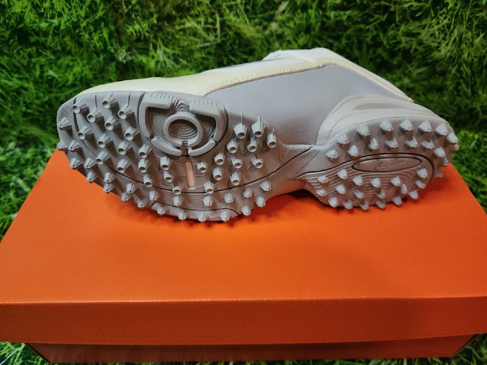 Nike LaCrosse Women’s Speedlax 5 Turf Shoes White/Wolf Grey Size 6.5