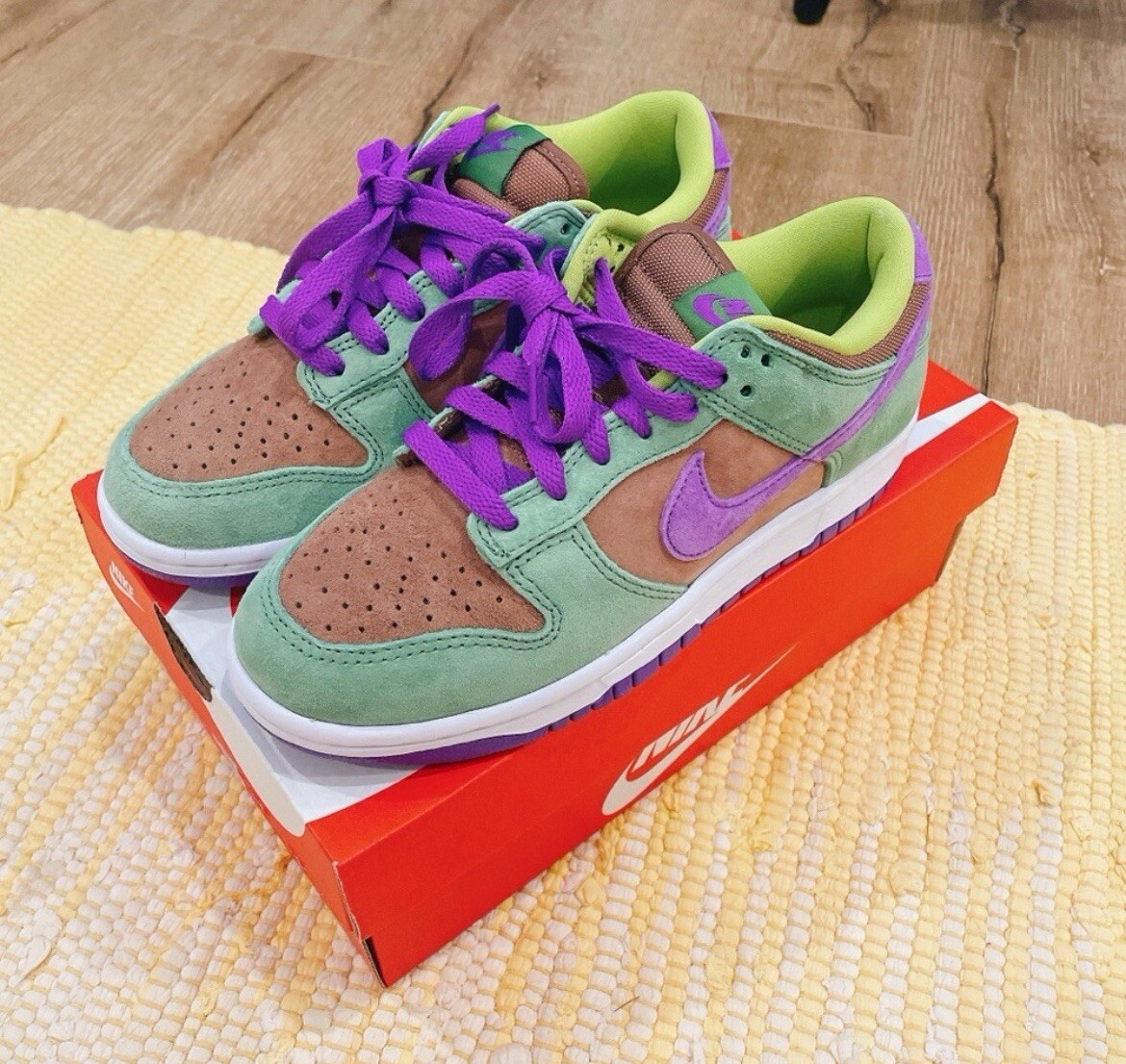New Nike Dunk Low Veneer – men 5 women 6.5