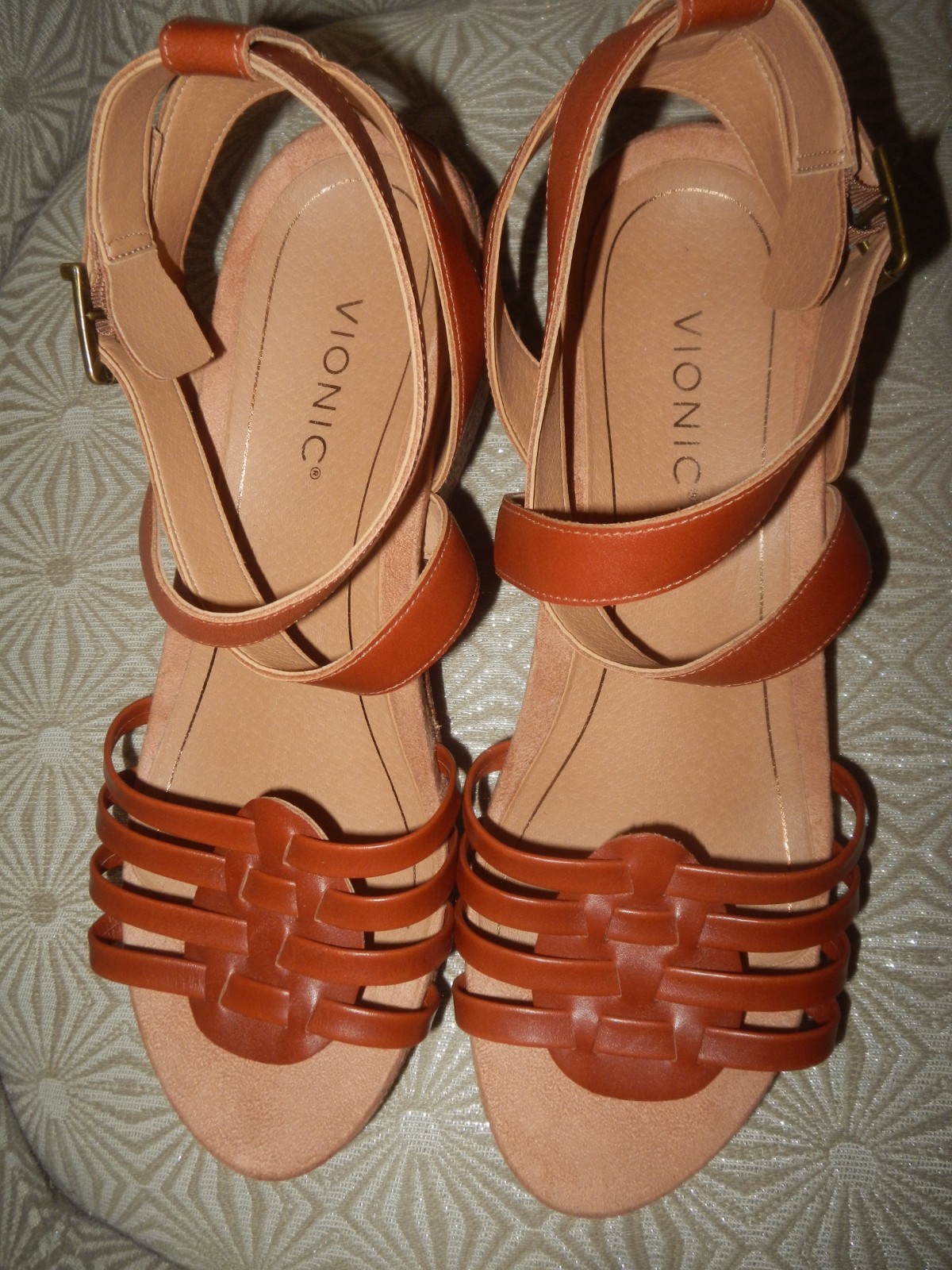 VIONIC Clarissa Raffia Women’s Brown Leather 3″ Wedge Sandals 11M $125. NWOB