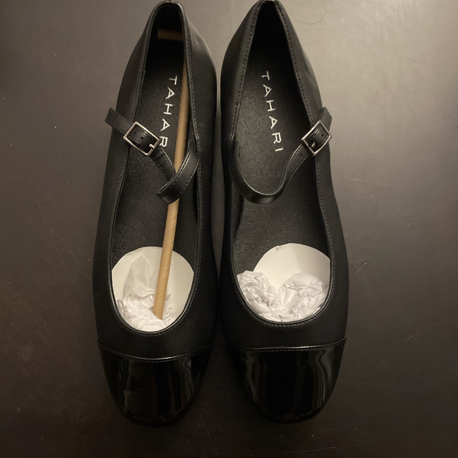Tahari Black Mary Jane Flats w/ Patent toe Cushioned Womens Size 10 NEW