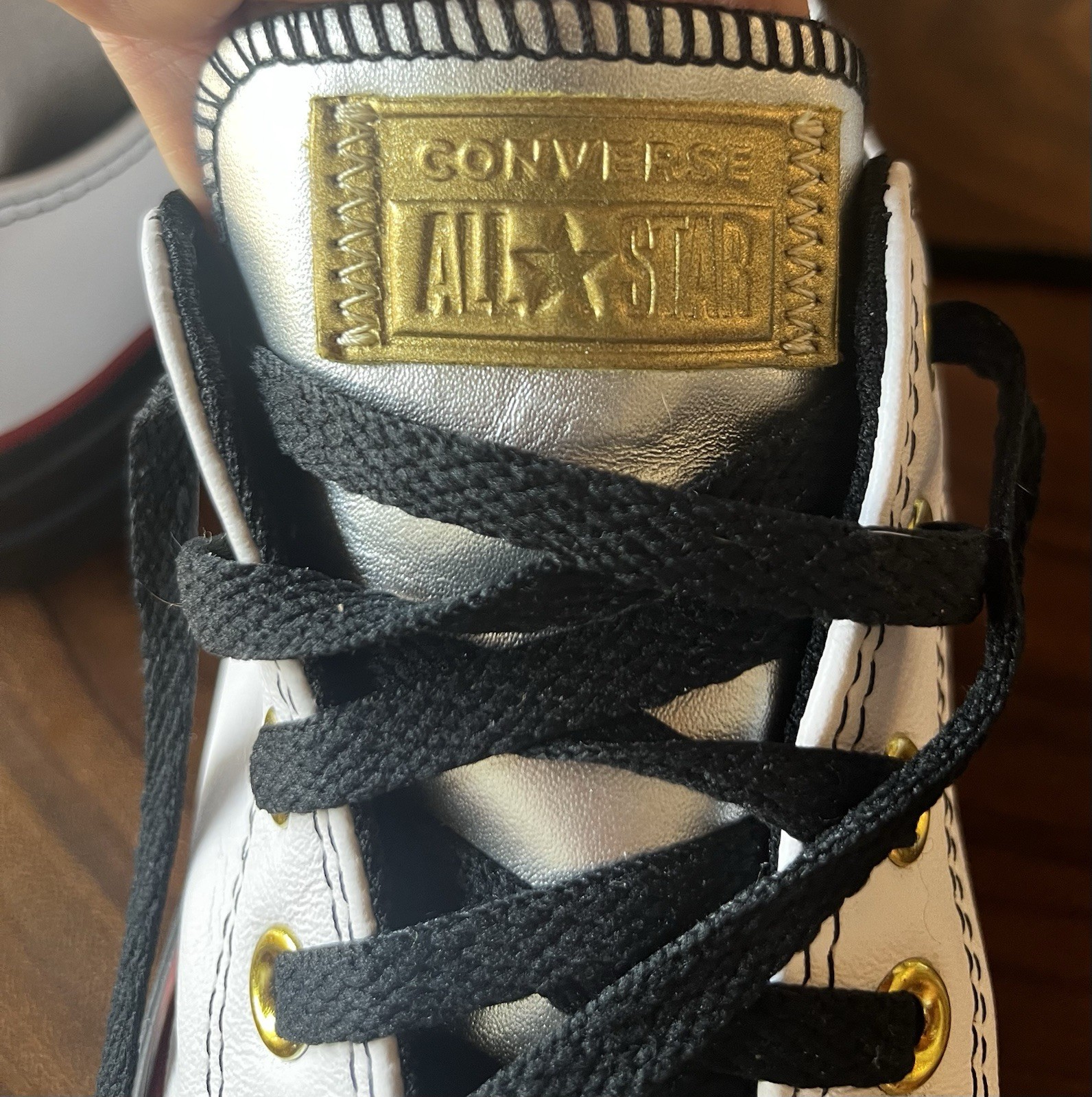 Converse Chuck Taylor All Star. Custom made. White. Genuine Leather. W 8.5 -M6.5