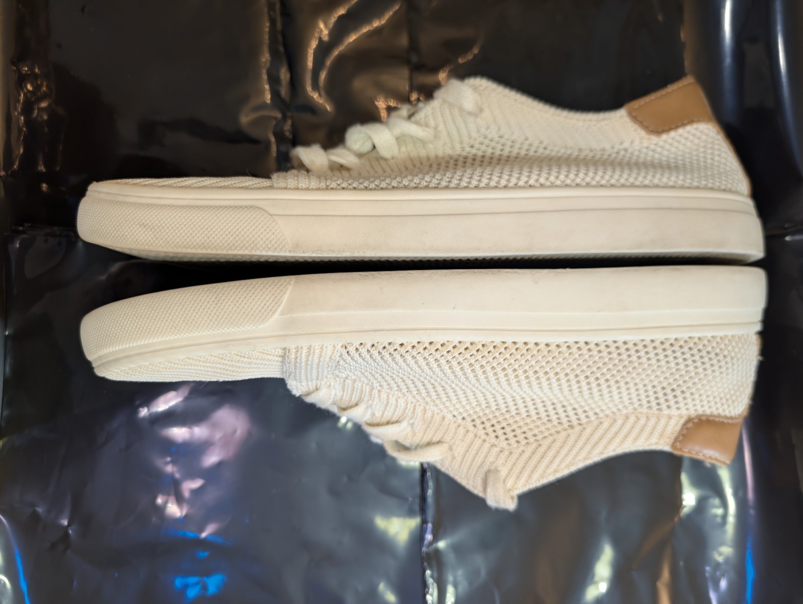 LUCKY BRAND Size 7.5 WOMENS OFF WHITE MESH KNIT LACE UP SNEAKERS- LUIKA MILKYWAY