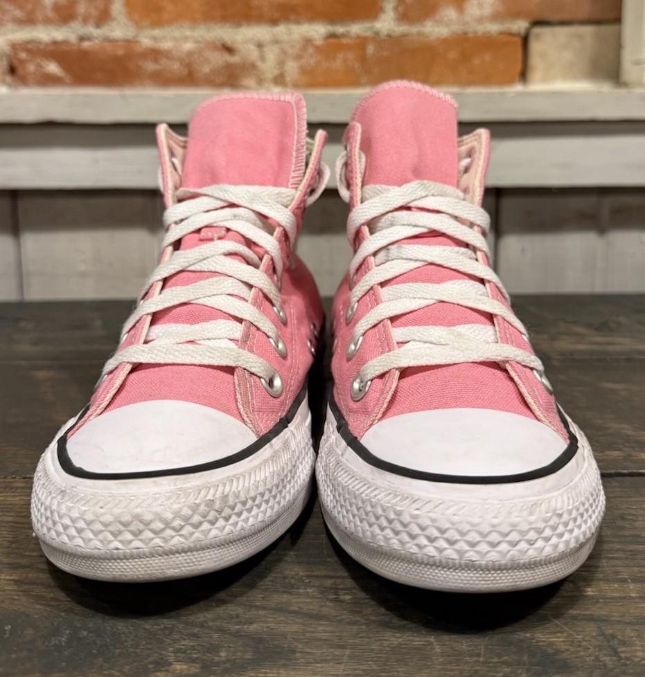 Converse All Star High Top Chuck Taylor Womens 6 Mens 4 Pink Sneakers A05590F