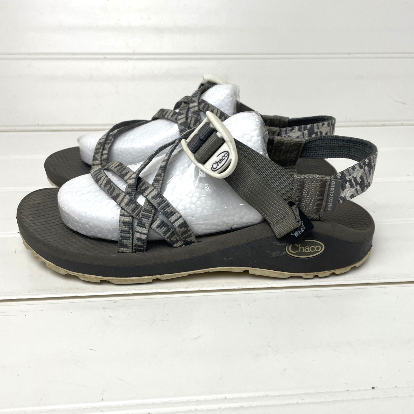Chaco Z Cloud X2 Strappy Sandals Grey Black White Hiking Beach Women’s 8