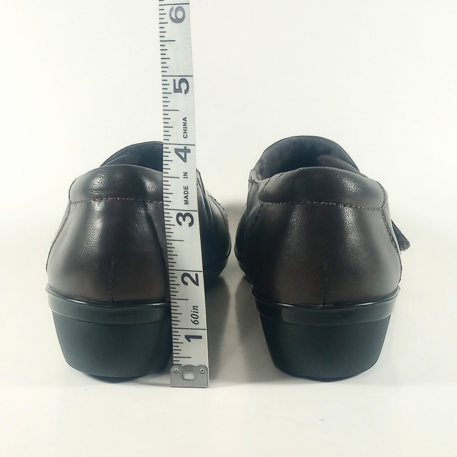 Clarks Womens 8.5M Brown Leather Slip On Wedge Loafers