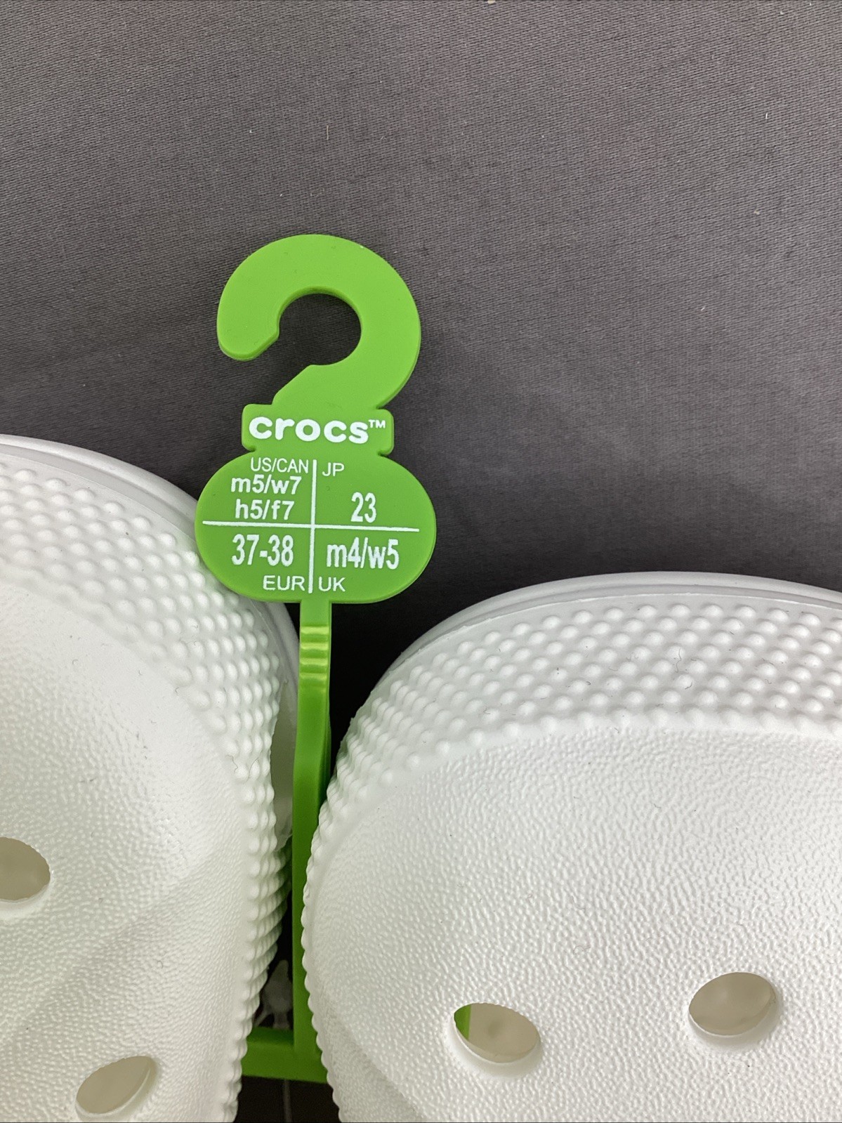 Crocs Adult Baya Clogs in White Size Men’s 5, Women’s 7 NWT