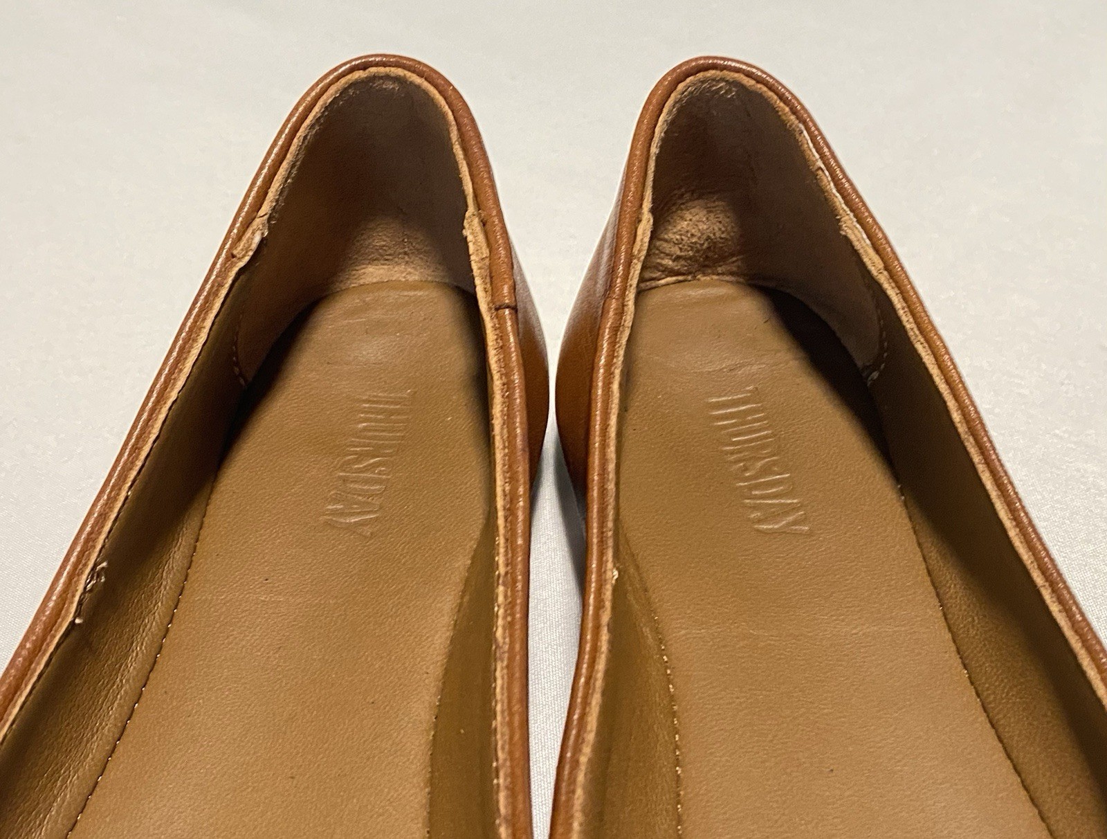 NWOB Thursday Feliz Brown Full Grain Leather Women’s Ballet Flats Size 6.5