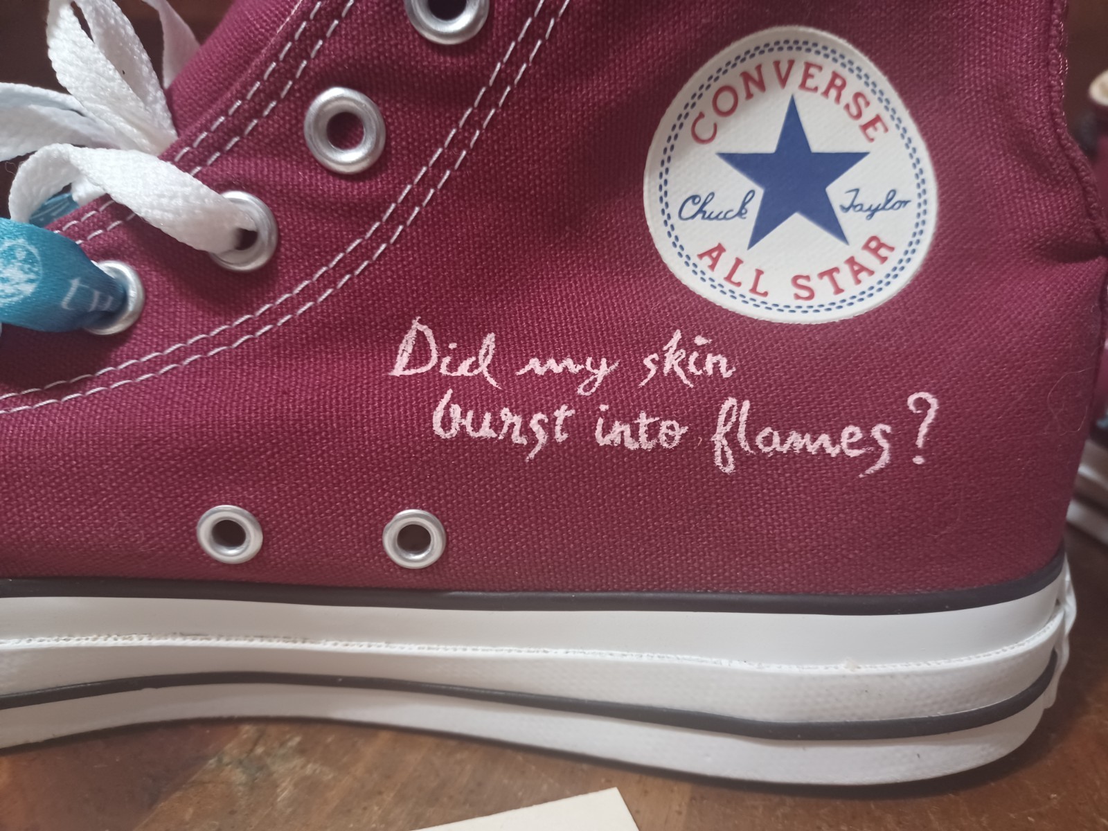 Rare TWILIGHT SAGA BREAKING DAWN Custom Painted CONVERSE Chuck Taylor SIZE 10
