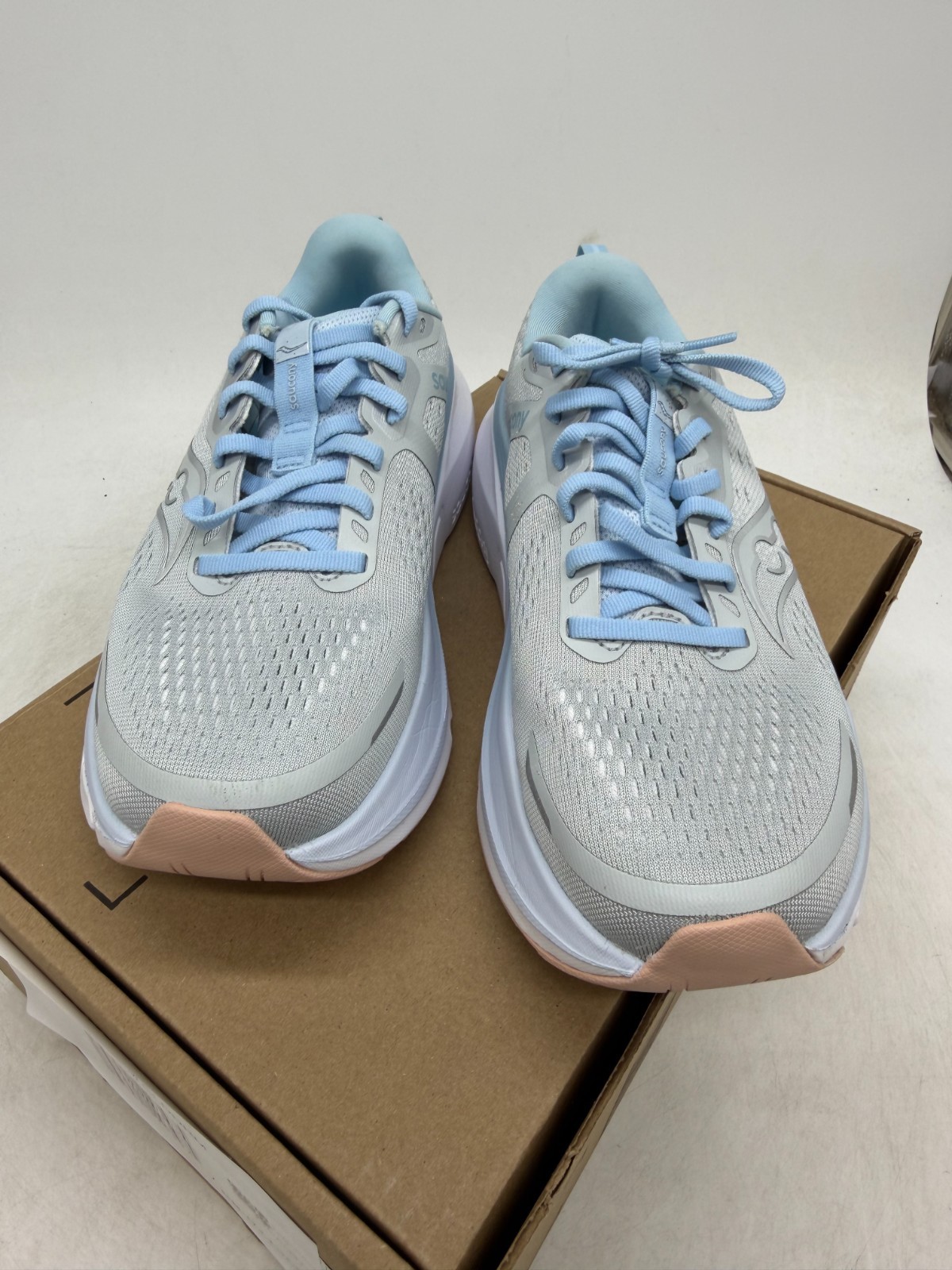 Saucony Guide 18 Sneakers Women’s Cloud Dream Athletic Lightweight Comfort – 8.5