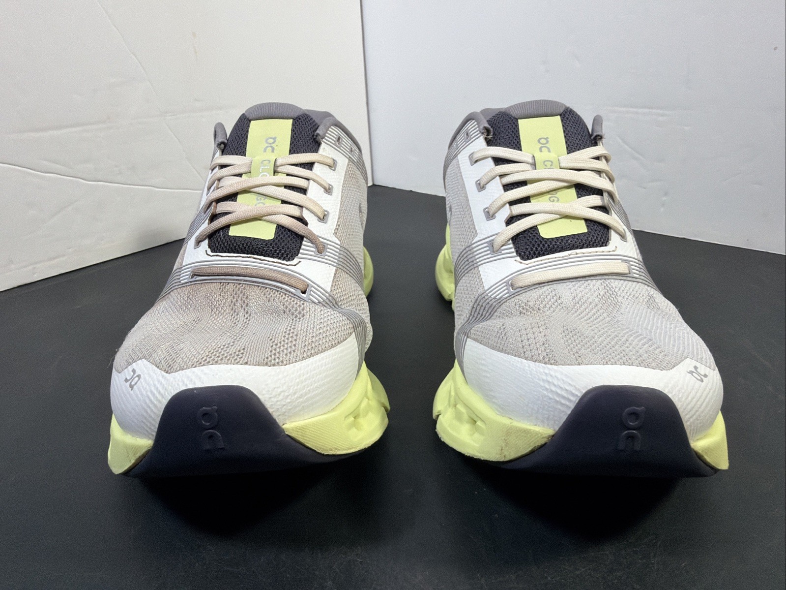 On Cloud CloudGo «Frost Hay» Women’s Size 7.5 Wide D Grey Running Shoes 65.98229