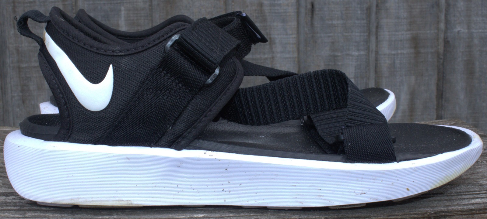 Nike Vista Sandals Women’s Size 9 Black White Adjustable Straps DJ6608‑001